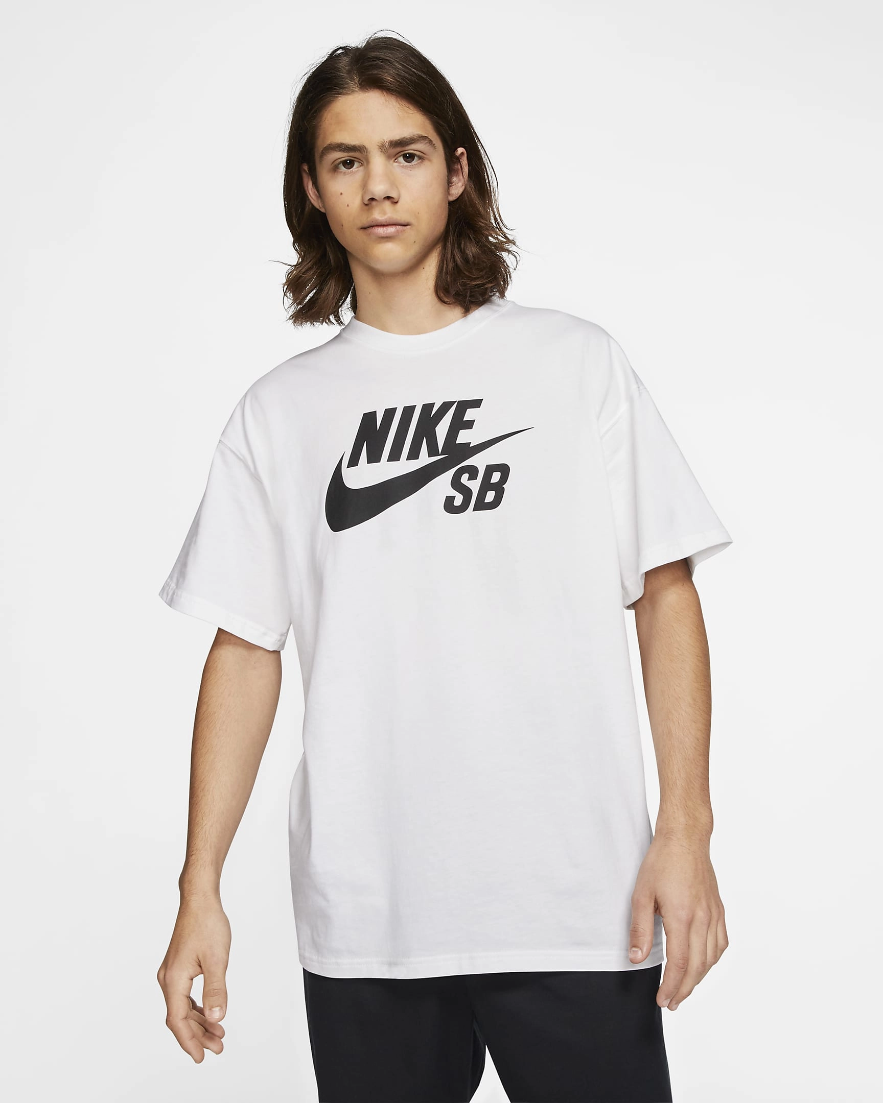 Nike SB: Il Mito del Skate, la tua Maglia. Un'icona, un'attitudine.