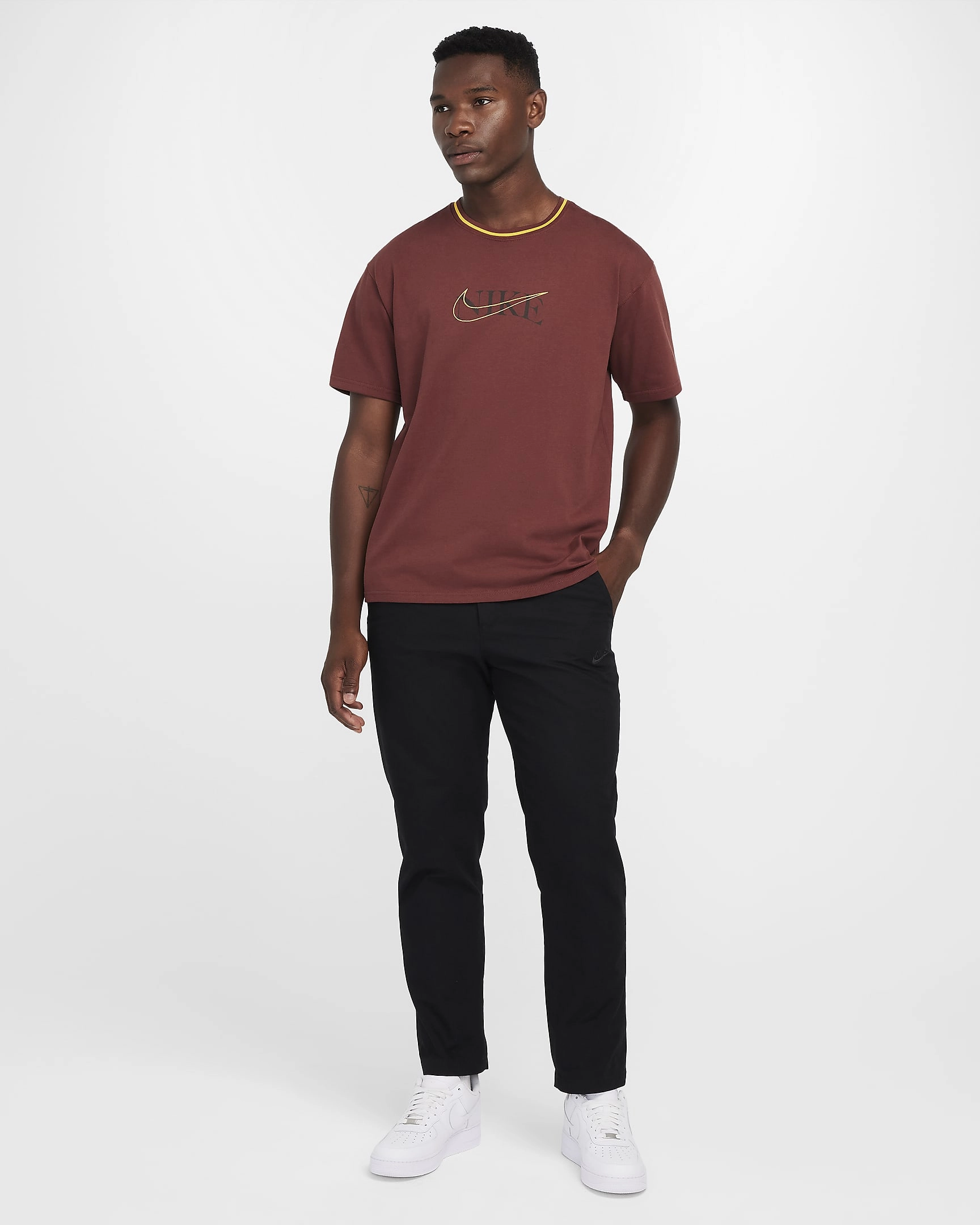 Nike Max90: Il tuo nuovo must-have! Un'esplosione di stile casual, un comfort senza pari. Indossa la leggenda, vivi la tua estate!